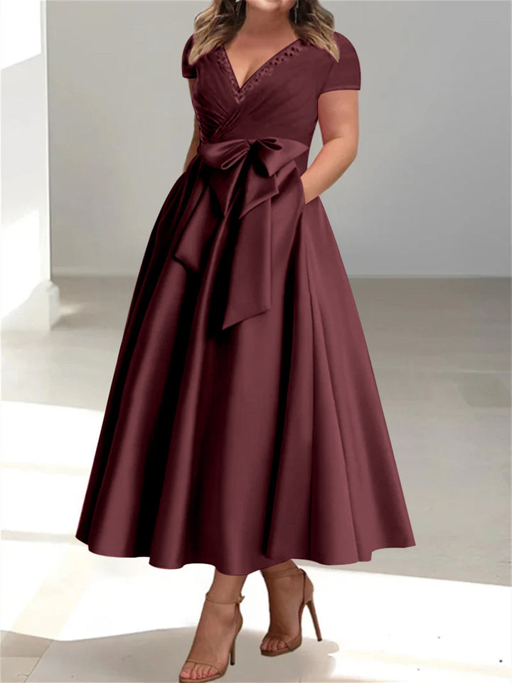 Robes de Mère de la Mariée Grande Taille à Col en V et Coupe Princesse avec Poches et Volants