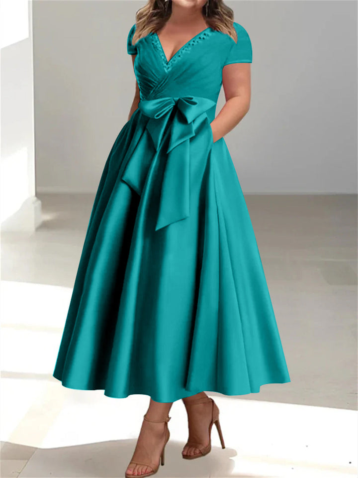 Robes de Mère de la Mariée Grande Taille à Col en V et Coupe Princesse avec Poches et Volants