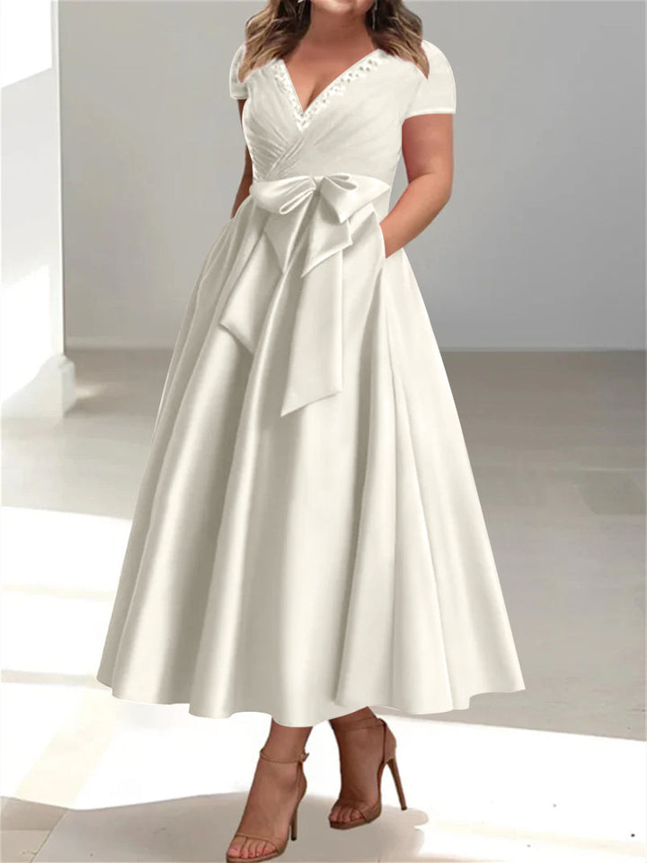 Robes de Mère de la Mariée Grande Taille à Col en V et Coupe Princesse avec Poches et Volants