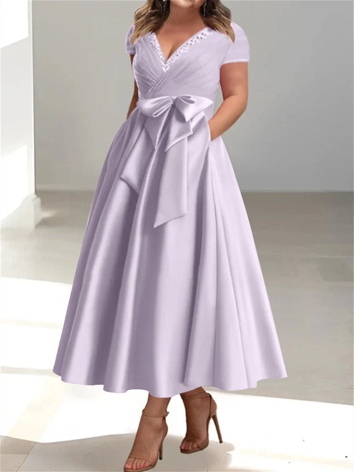 Robes de Mère de la Mariée Grande Taille à Col en V et Coupe Princesse avec Poches et Volants