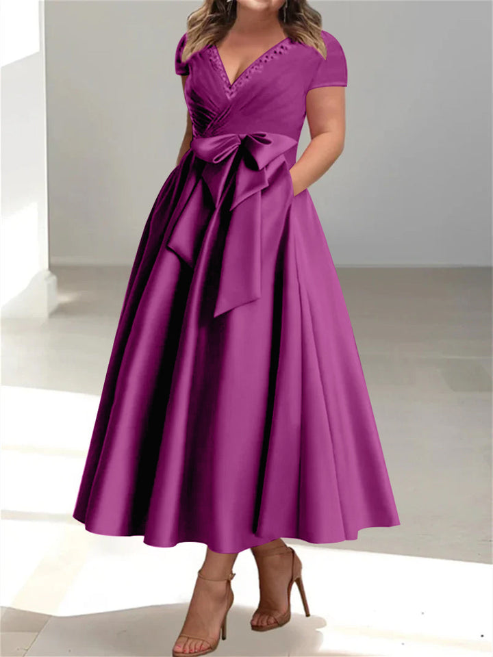 Robes de Mère de la Mariée Grande Taille à Col en V et Coupe Princesse avec Poches et Volants