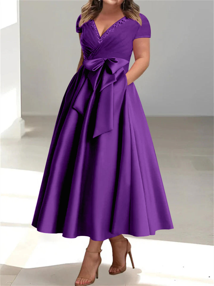 Robes de Mère de la Mariée Grande Taille à Col en V et Coupe Princesse avec Poches et Volants