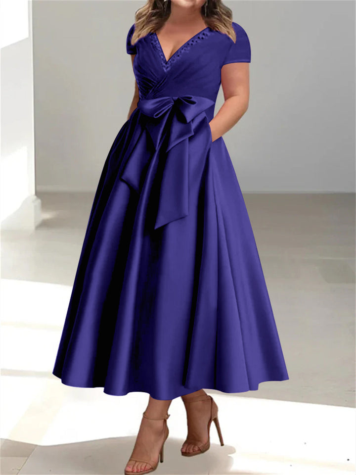Robes de Mère de la Mariée Grande Taille à Col en V et Coupe Princesse avec Poches et Volants