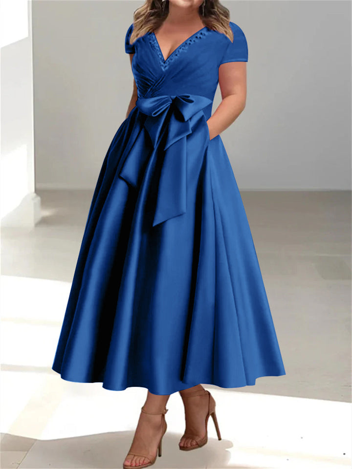 Robes de Mère de la Mariée Grande Taille à Col en V et Coupe Princesse avec Poches et Volants