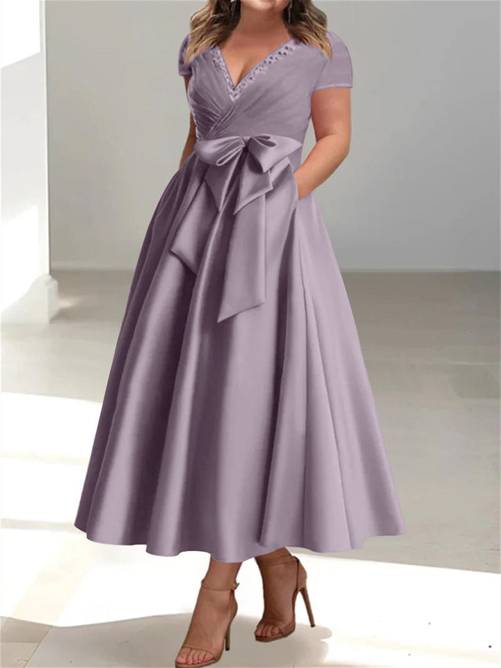 Robes de Mère de la Mariée Grande Taille à Col en V et Coupe Princesse avec Poches et Volants