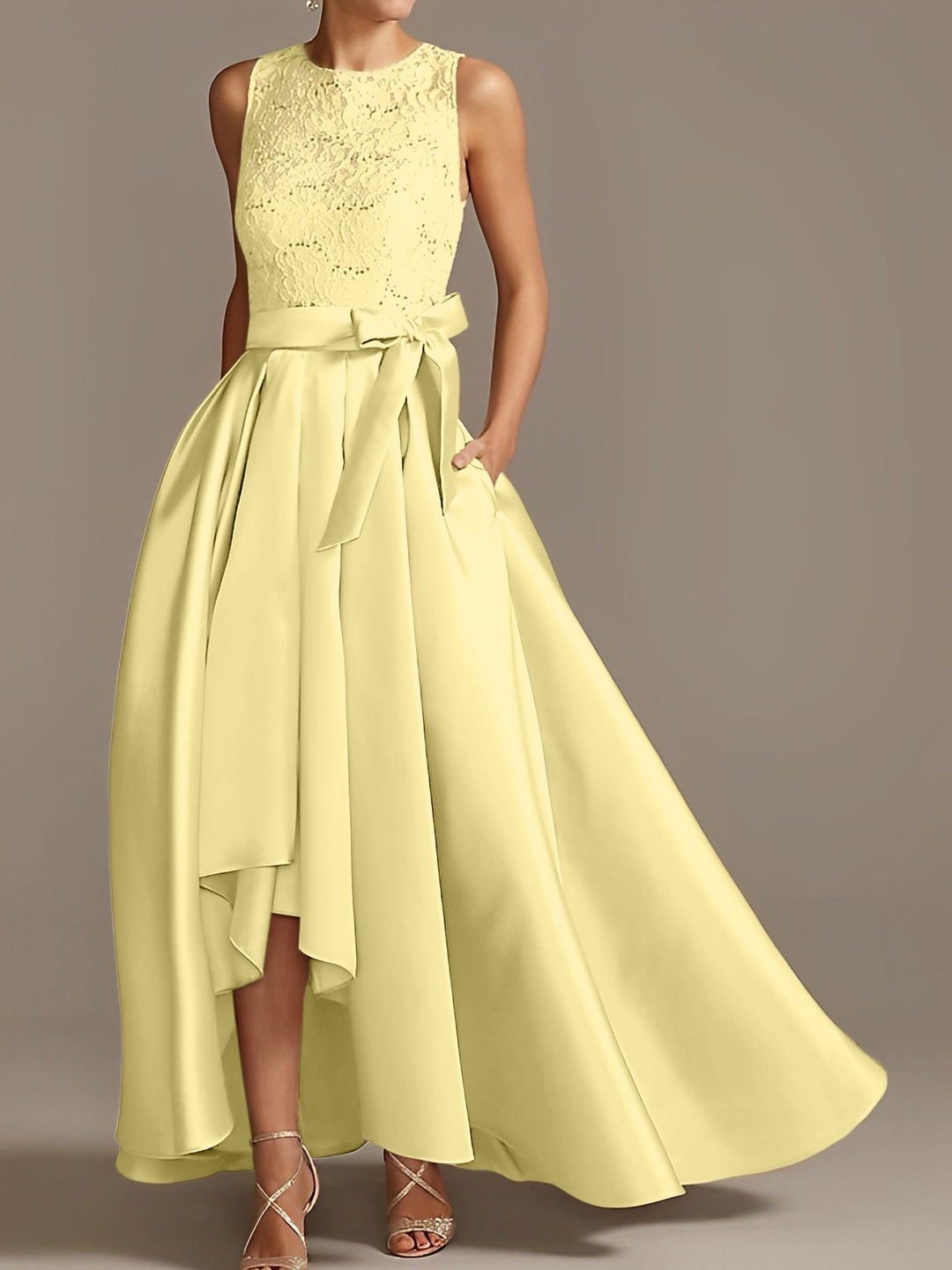 Robe de Mère de la Mariée Asymétrique Sans Manches à Col en V et à Plis