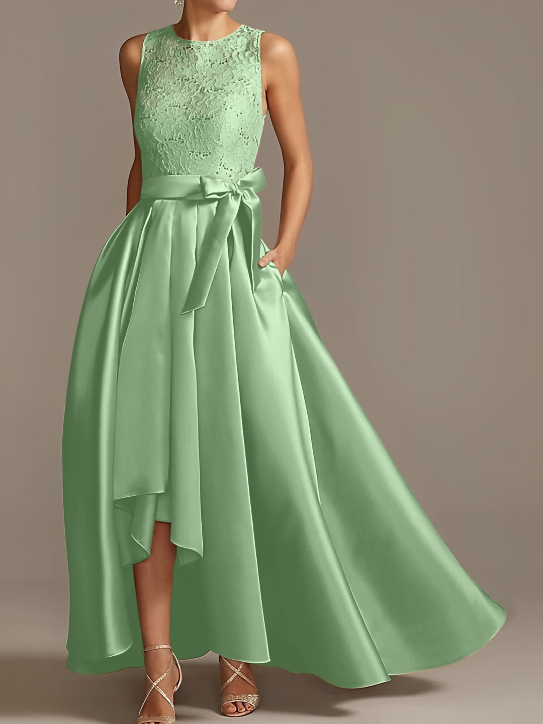 Robe de Mère de la Mariée Asymétrique Sans Manches à Col en V et à Plis