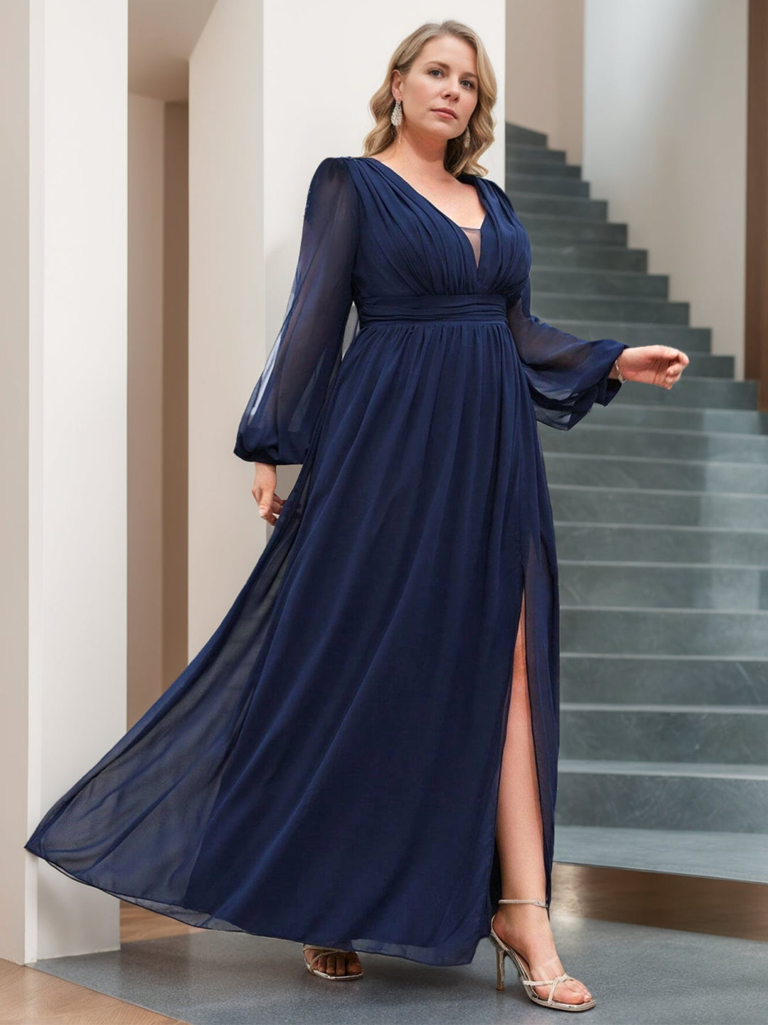 Robe de Mère de la Mariée Grande Taille, Coupe A-Line/Princess, Col en V, Manches Longues, Longueur Au Sol, avec Volants