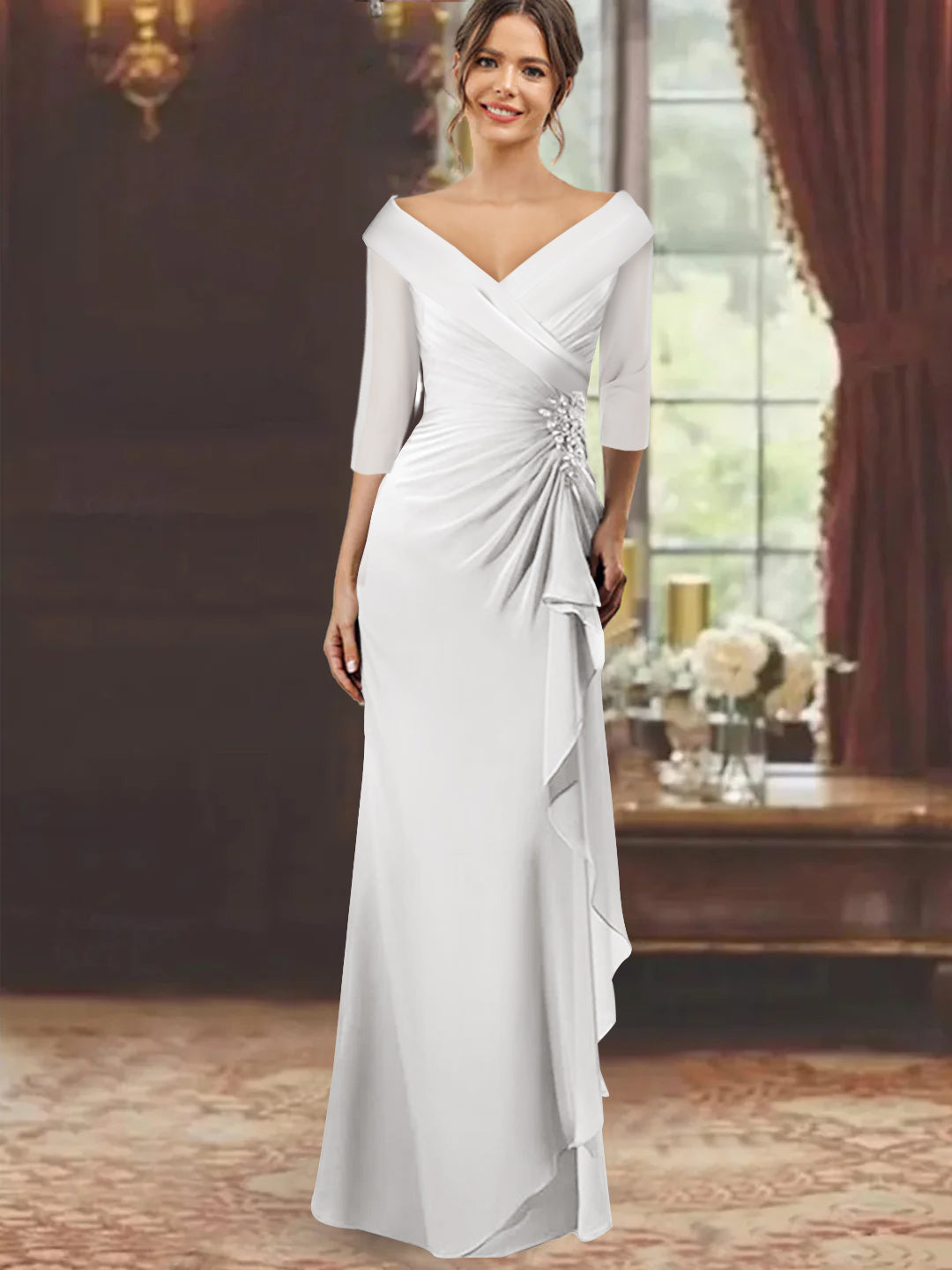 Robe de Mère de la Mariée Fourreau/Colonne à Col en V et Manches Mi-Longues avec Volants et Appliqués