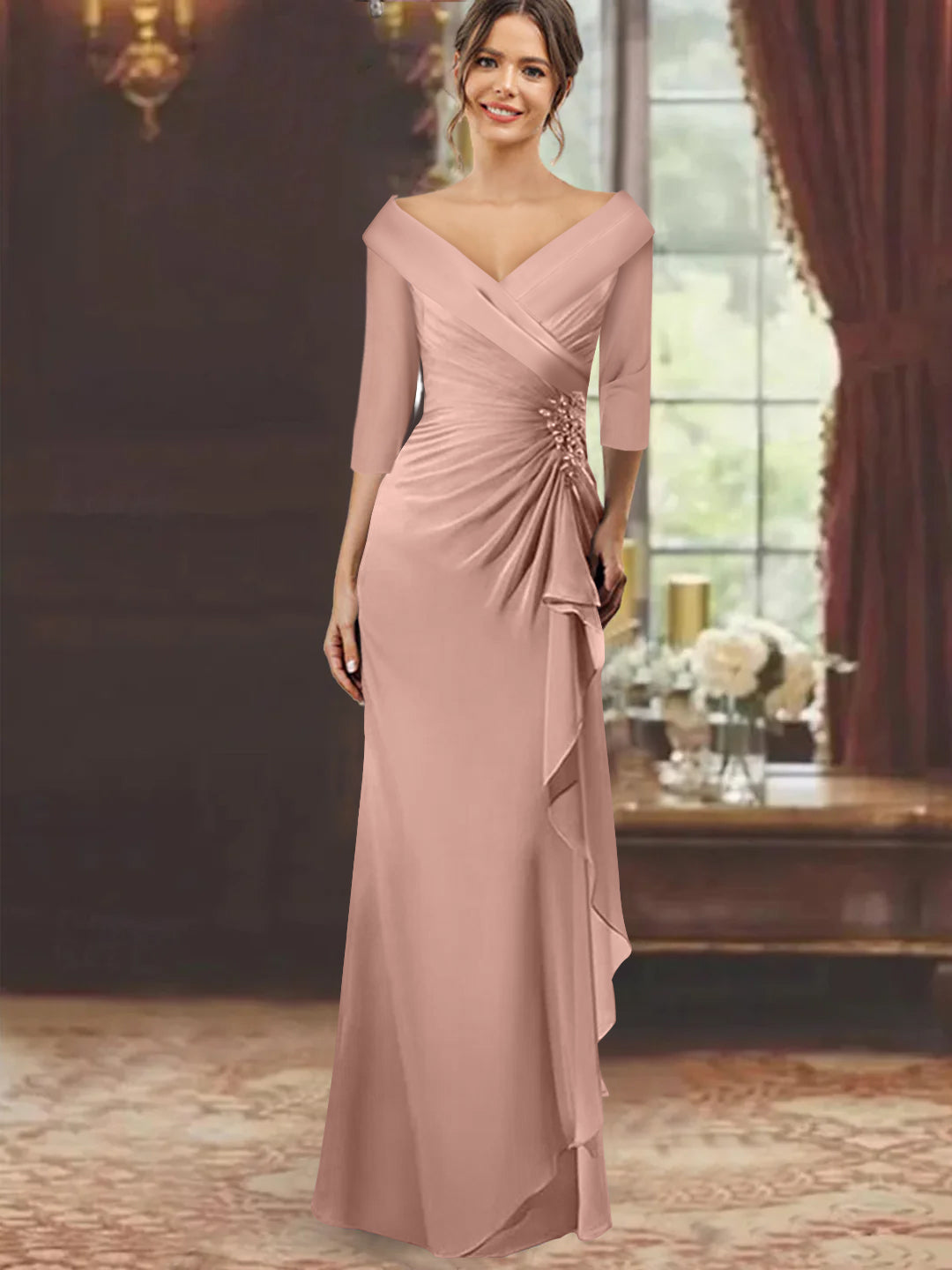 Robe de Mère de la Mariée Fourreau/Colonne à Col en V et Manches Mi-Longues avec Volants et Appliqués