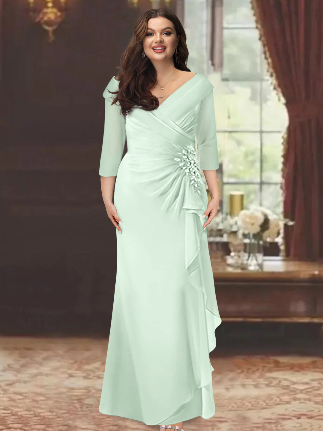 Robe de Mère de la Mariée Grande Taille à Col en V, Manches Mi-Longues, Coupe Fourreau/Colonne, avec Volants et Appliqués