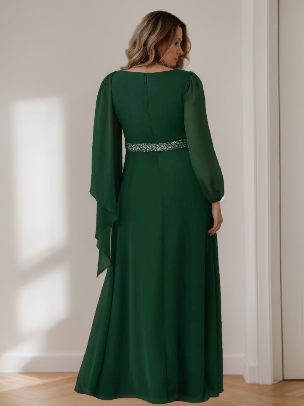 Robe de Mère de la Mariée Grande Taille, Coupe A-Line/Princess, Manches Longues, Longueur Au Sol, avec Perles, Plissée et Volants en Cascade