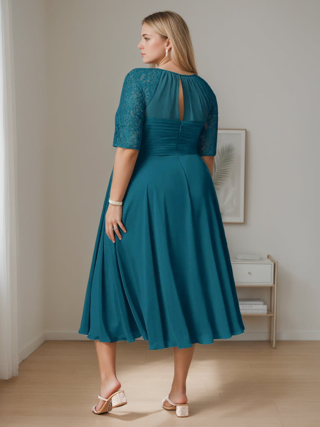 Robe de Mère de la Mariée Grande Taille, Coupe A-Line/Princesse, Col Rond, Manches Mi-Longues, avec Volants