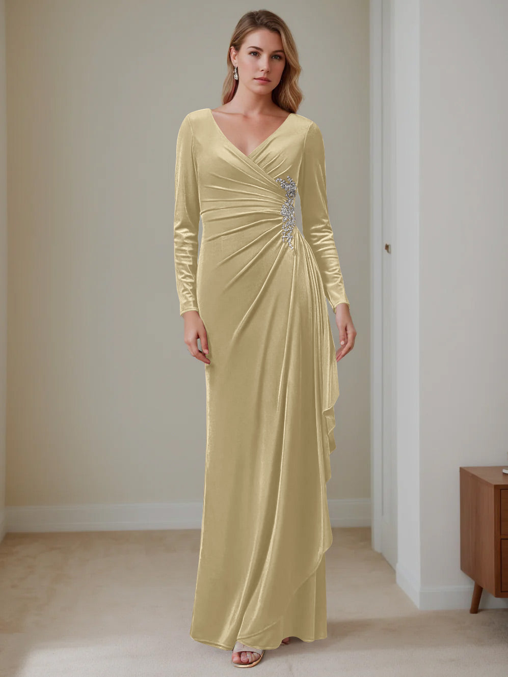 Robe de Mère de la Mariée en Velours à Volants, Coupe A-Line/Princess, Col en V, Manches Longues, Longueur Au Sol