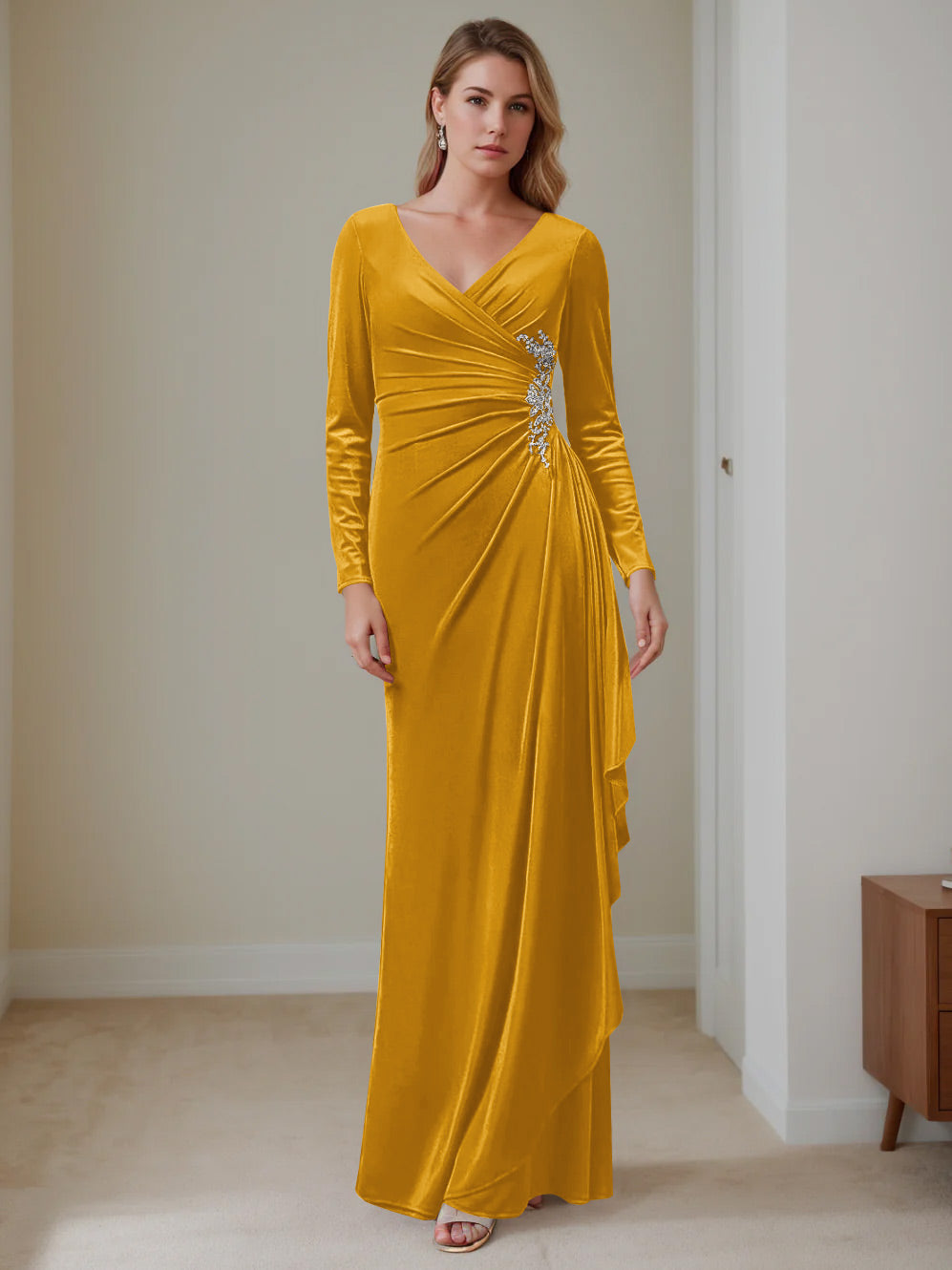 Robe de Mère de la Mariée en Velours à Volants, Coupe A-Line/Princess, Col en V, Manches Longues, Longueur Au Sol