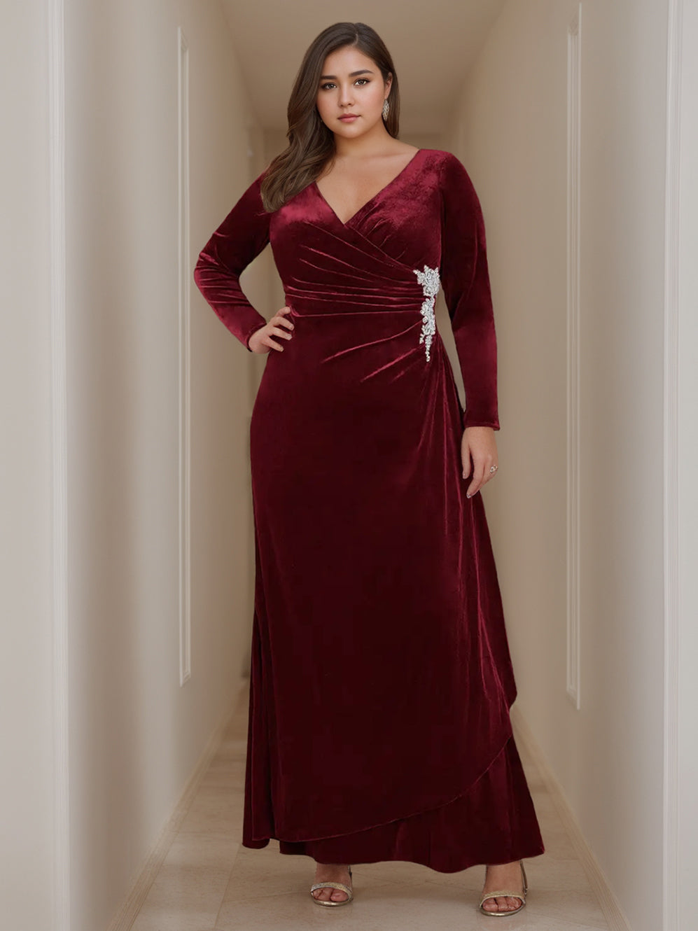 Robe de Mère de la Mariée en Velours à Volants, Coupe A-Line/Princess, Col en V, Manches Longues, Longueur Au Sol
