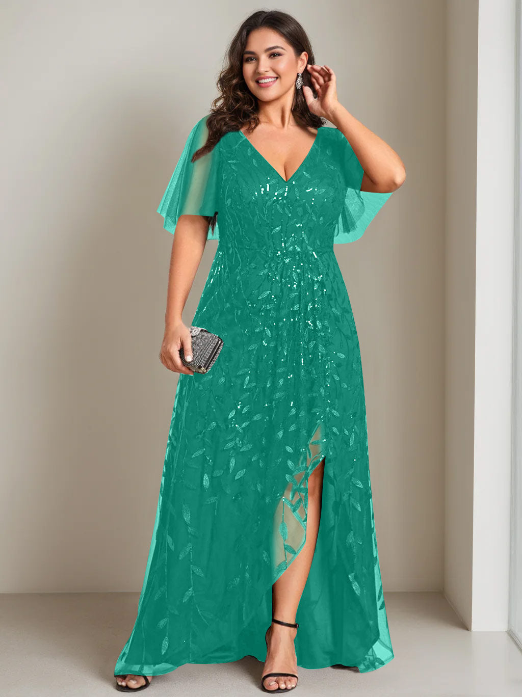 Robe de Mère de la Mariée Asymétrique Grande Taille à Col en V et Manches Courtes, Coupe A-Line/Princess, avec Paillettes