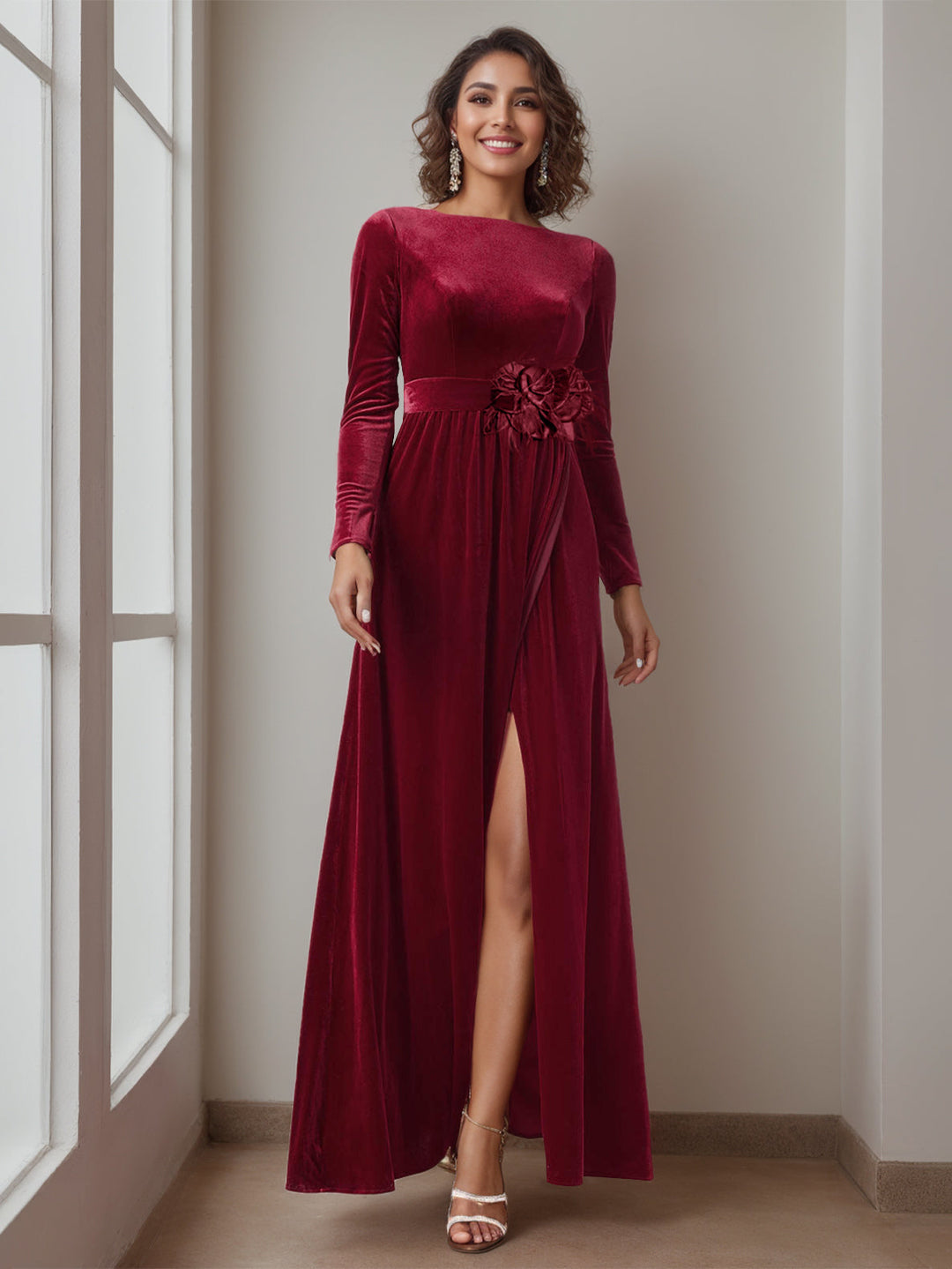 Robe de Mère de la Mariée Coupe A-Line/Princess à Encolure Dégagée et Manches Longues, Longueur Au Sol, avec Volants