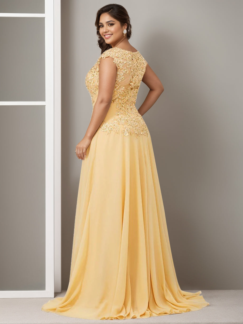 Robe de Mère de la Mariée Élégante Grande Taille, Coupe A-Line/Princess, Col Bijou, Sans Manches, Longueur Au Sol, avec Appliques en Perles