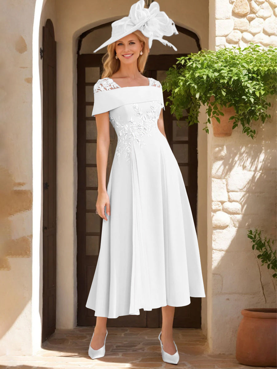 Robe de Mère de La Mariée Ligne A/Princesse, Satin Élastique, Col Carré, Manches Courtes, Volants et Appliqués