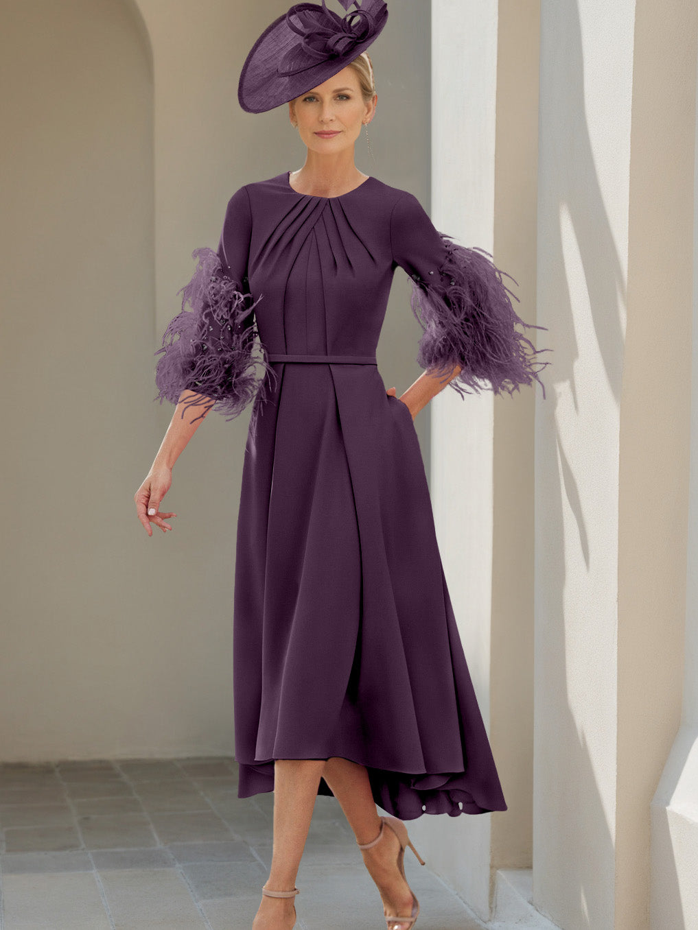 Ligne A/Princesse Scoop Demi-manches Longueur de Thé Robes Mère de La Mariée avec Feathers