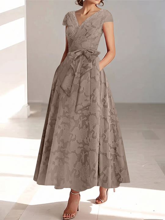 Ligne A/Princesse Col en V Manches Courtes Longueur de La Cheville Rose Dentelle Appliqué Robes Mère de La Mariée avec Poches &amp; Froufrous