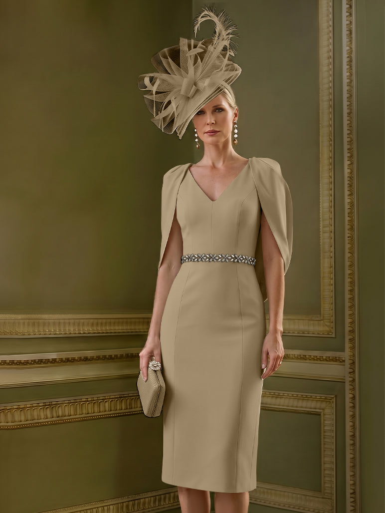 Robes pour mère de la mariée, coupe fourreau/colonne, longueur au genou, décolleté en V, avec cape