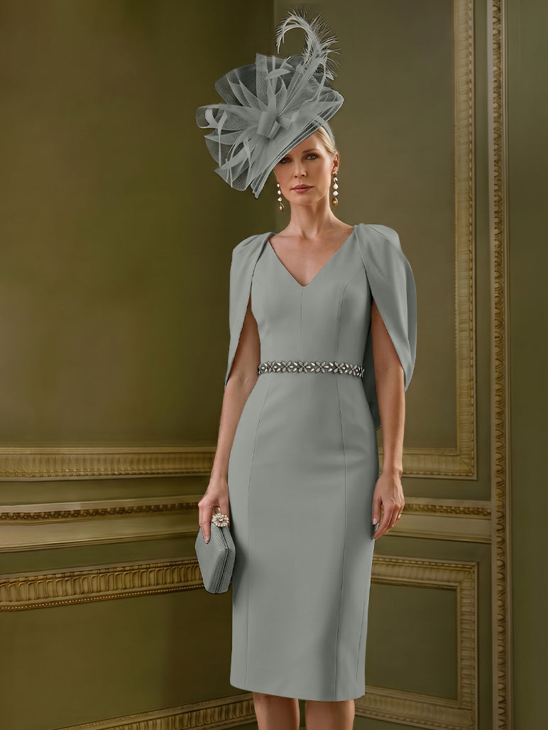 Robes pour mère de la mariée, coupe fourreau/colonne, longueur au genou, décolleté en V, avec cape