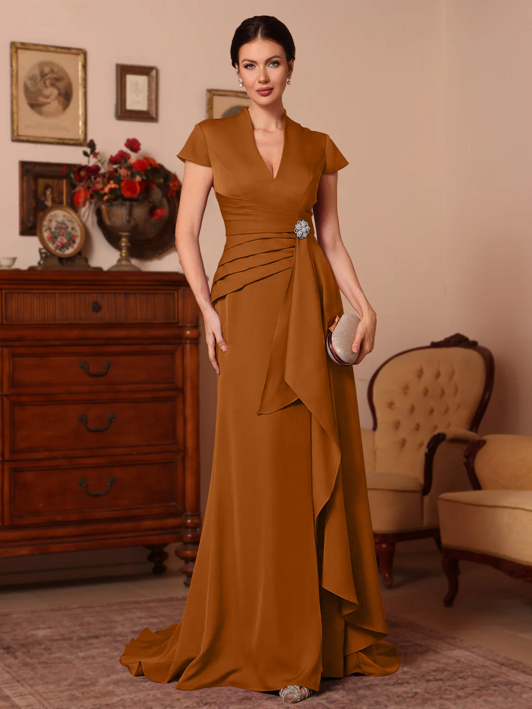 Trompette/Sirène Col en V Satin Extensible Robes Mère de La Mariée Manches Courtes Longueur du Sol Froufrous