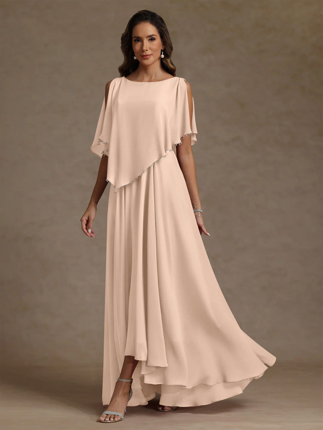 Robe mère de la mariée mousseline ligne A, col rond, sans manches, longueur sol, perles et plissé
