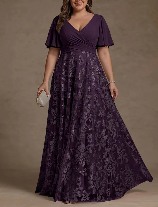 Robe Mère de la Mariée, Taille Plus, Ligne A/Princese, Col en V, Dentelle, Froncée, Manches Courtes, Longueur au Sol, Mousseline