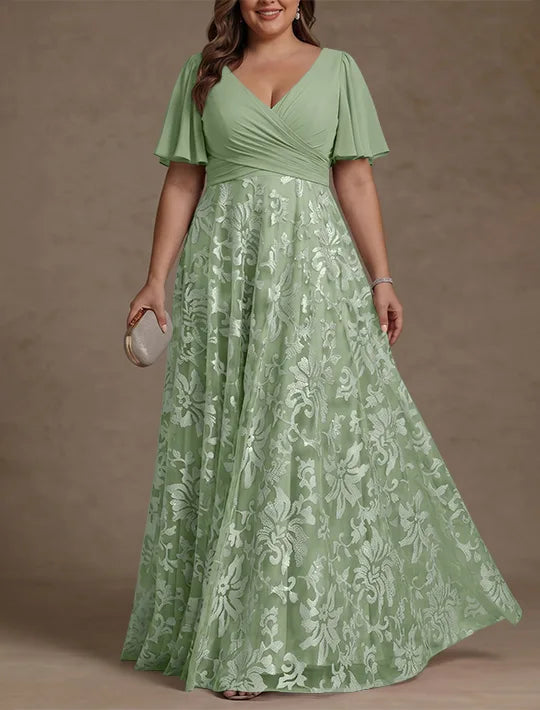 Robe Mère de la Mariée, Taille Plus, Ligne A/Princese, Col en V, Dentelle, Froncée, Manches Courtes, Longueur au Sol, Mousseline