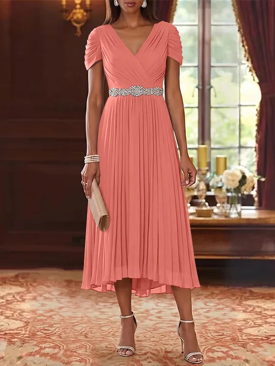 Robe Mère de la Mariée, Ligne A/Princesse, Col en V, Mousseline, Manches Courtes, Longueur du Thé, Plissée, avec Ceinture
