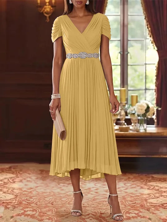 Robe Mère de la Mariée, Ligne A/Princesse, Col en V, Mousseline, Manches Courtes, Longueur du Thé, Plissée, avec Ceinture