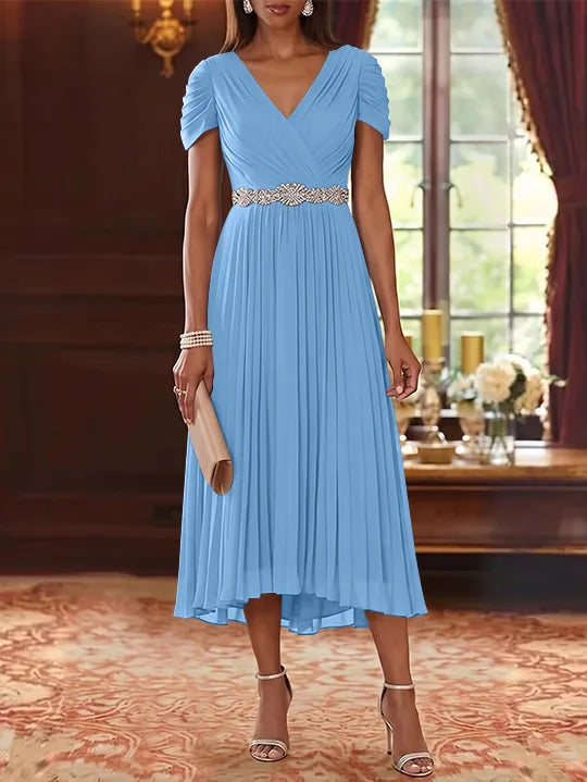 Robe Mère de la Mariée, Ligne A/Princesse, Col en V, Mousseline, Manches Courtes, Longueur du Thé, Plissée, avec Ceinture