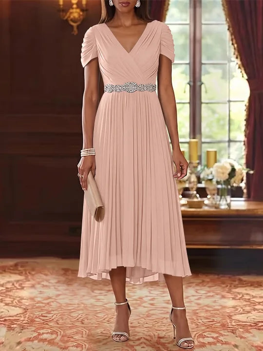 Robe Mère de la Mariée, Ligne A/Princesse, Col en V, Mousseline, Manches Courtes, Longueur du Thé, Plissée, avec Ceinture