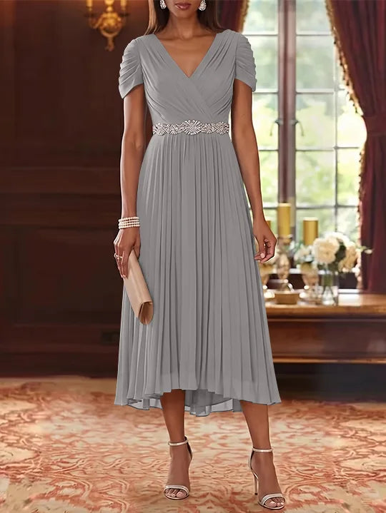 Robe Mère de la Mariée, Ligne A/Princesse, Col en V, Mousseline, Manches Courtes, Longueur du Thé, Plissée, avec Ceinture