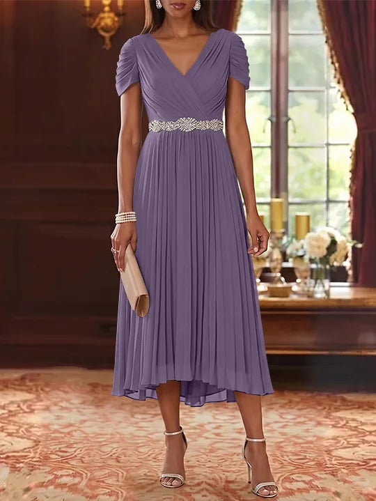 Robe Mère de la Mariée, Ligne A/Princesse, Col en V, Mousseline, Manches Courtes, Longueur du Thé, Plissée, avec Ceinture