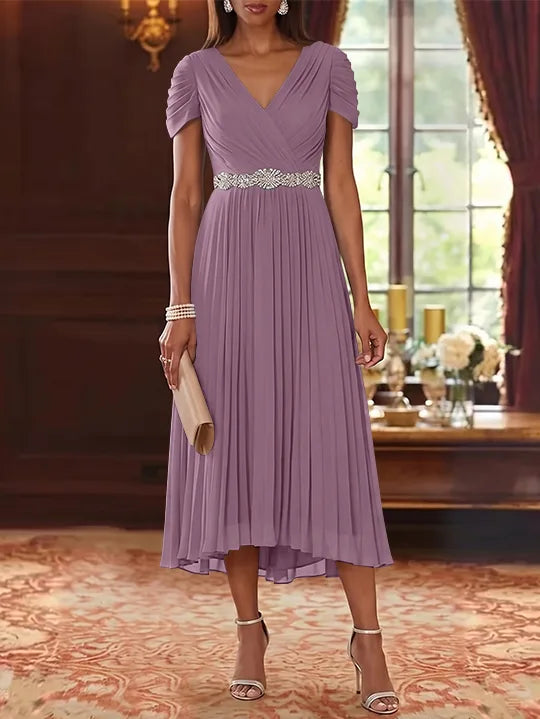 Robe Mère de la Mariée, Ligne A/Princesse, Col en V, Mousseline, Manches Courtes, Longueur du Thé, Plissée, avec Ceinture