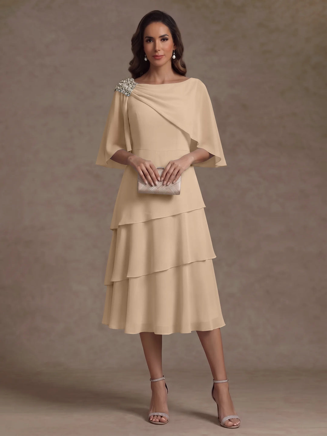 Robe Mère de la Mariée en Mousseline, Col Bateau, Ligne A/Princesse, Longueur Midi, Manches Cape, à Volants