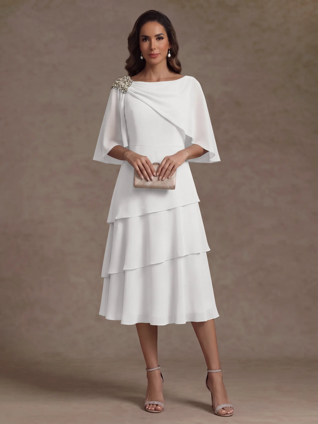 Robe Mère de la Mariée en Mousseline, Col Bateau, Ligne A/Princesse, Longueur Midi, Manches Cape, à Volants