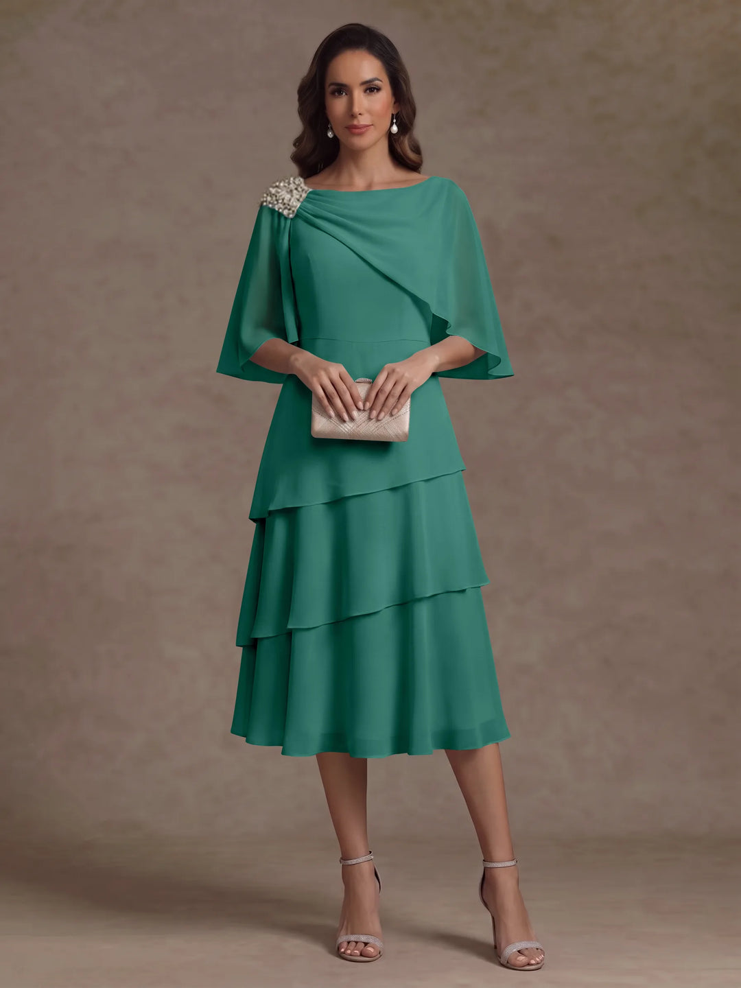 Robe Mère de la Mariée en Mousseline, Col Bateau, Ligne A/Princesse, Longueur Midi, Manches Cape, à Volants