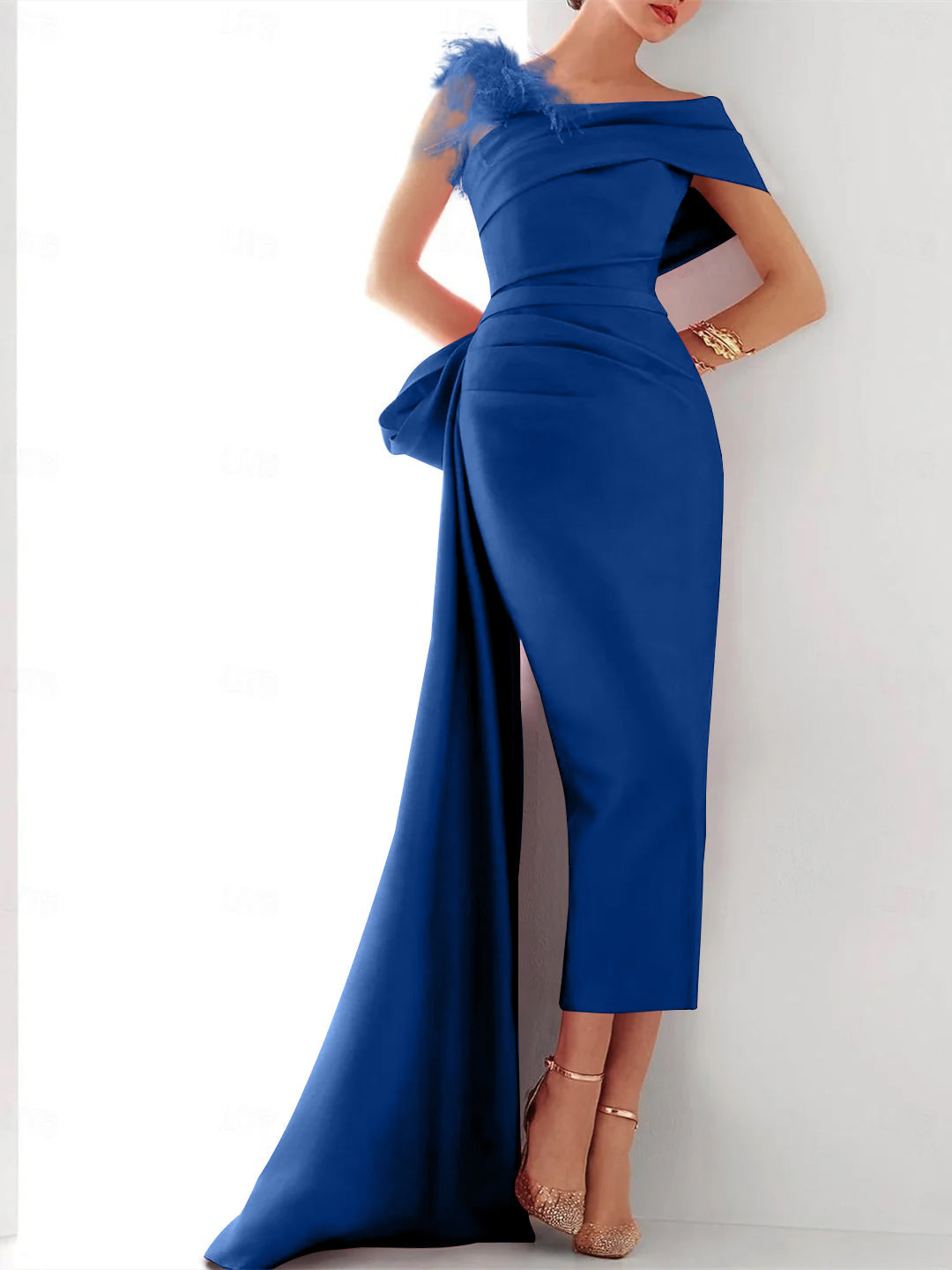 Robe de Soirée Fourreau/Colonne à Une Épaule Sans Manches, Traîne à Balayage/Pinceau, Robe Élégante en Satin avec Nœud(S) en Plumes