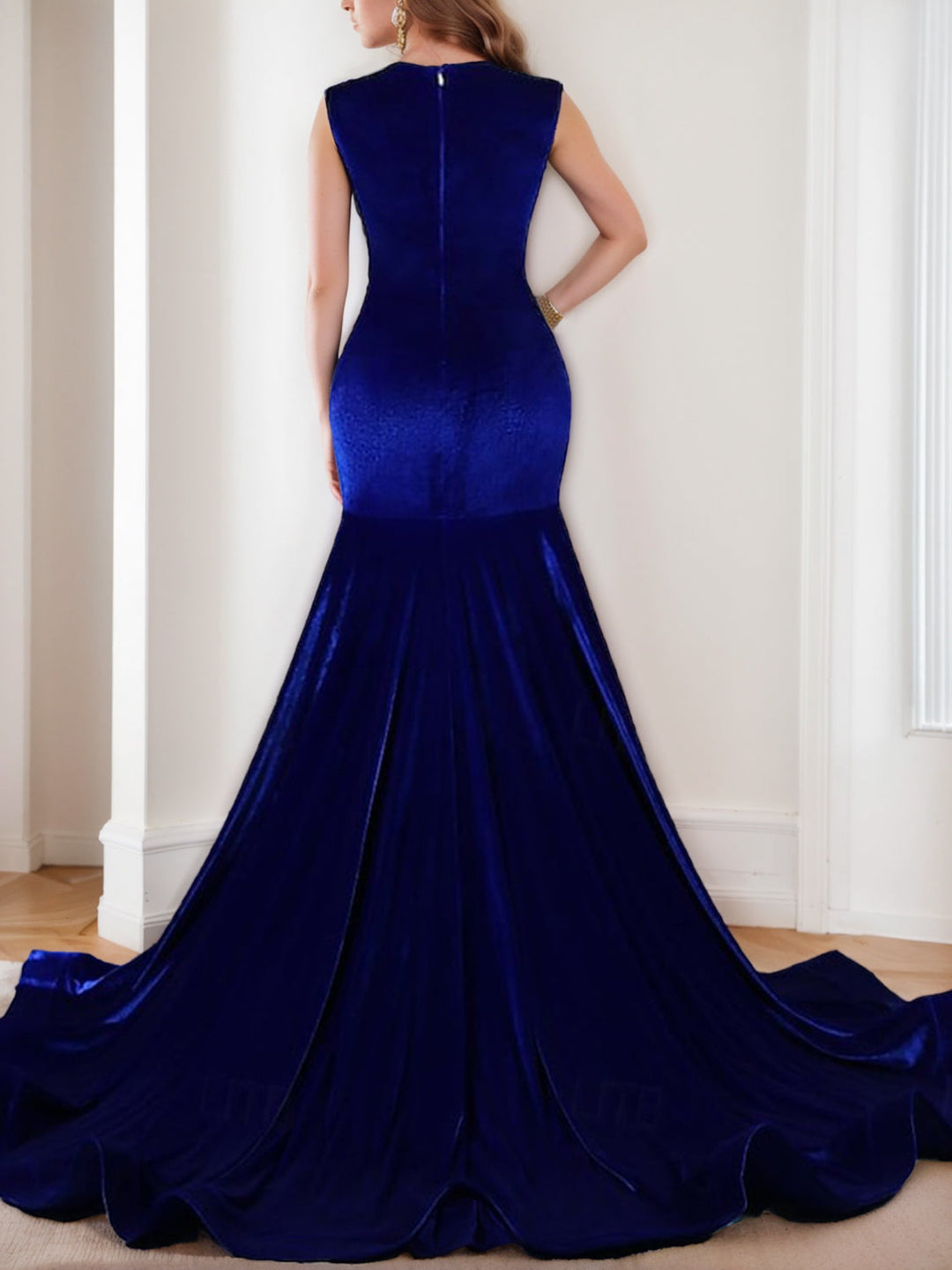 Robe de Soirée Sirène/Trompette en Velours Sans Manches avec Col Bijou et Appliques