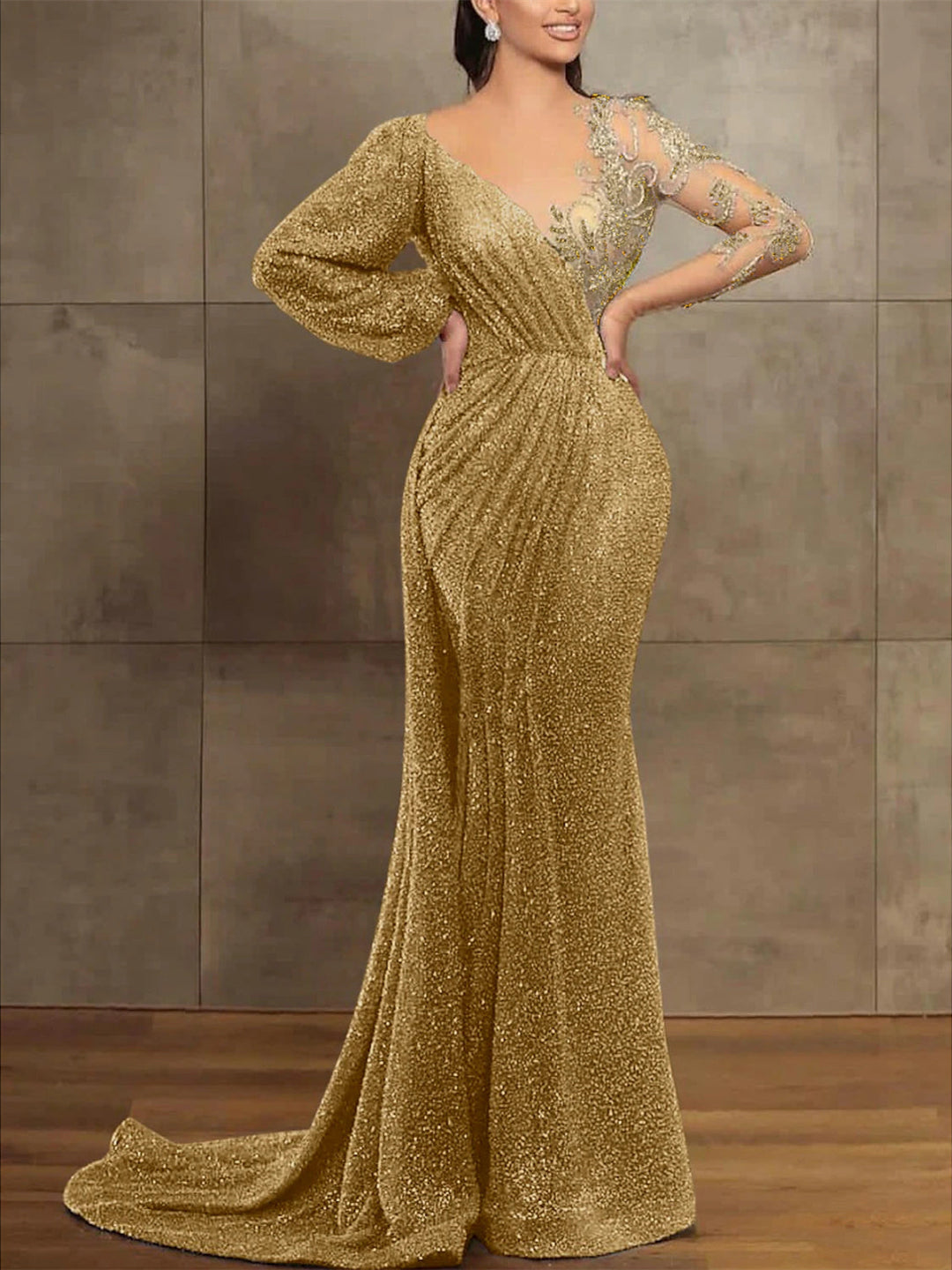 Robe de Soirée Sirène à Paillettes et Plis, Manches Longues, Décolleté Trompette