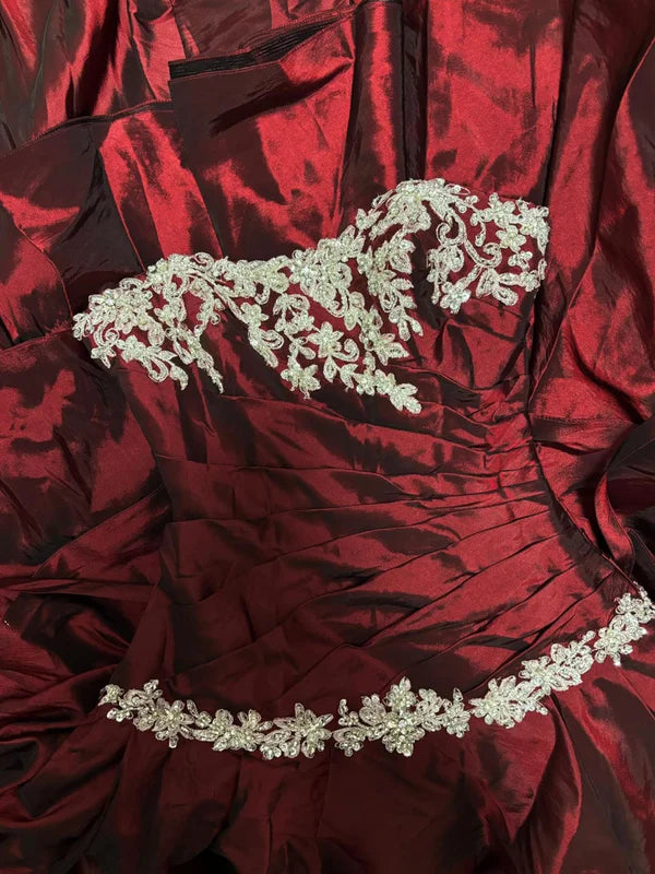 Robe de Bal de Promo Ligne A/Princesse Bustier en Taffetas Longueur au Sol à Volants avec Appliqués Sans Manches