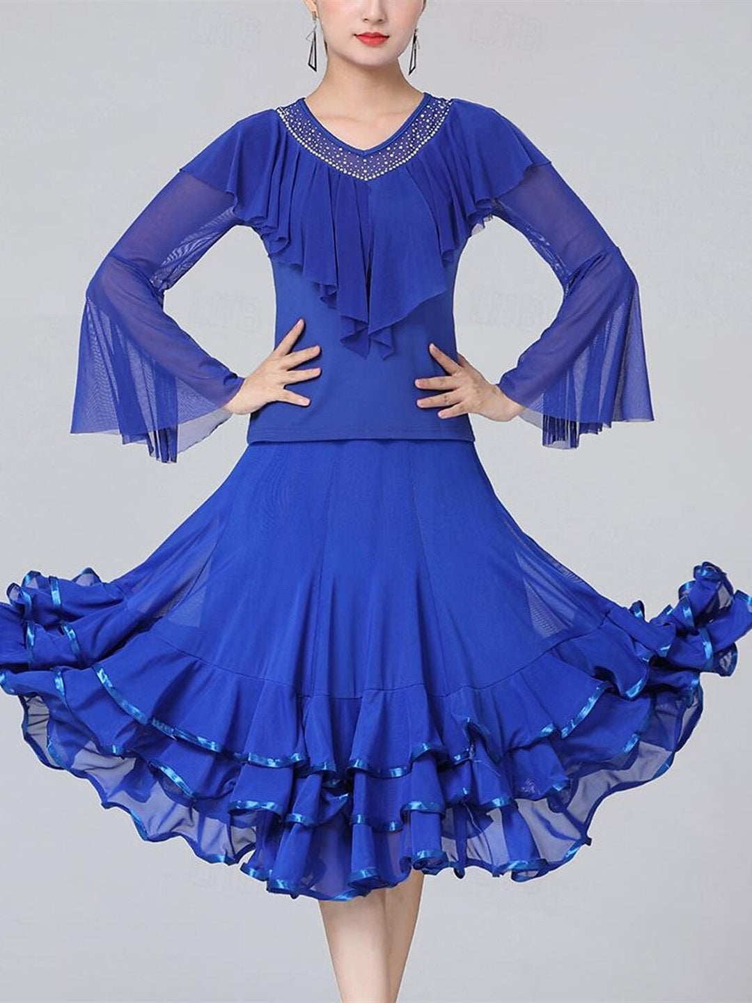Vêtements de Danse pour Femmes Jupes de Danse de Salon Volants Épissage de Couleur Pure Entraînement de Performance pour Femmes Manches Longues