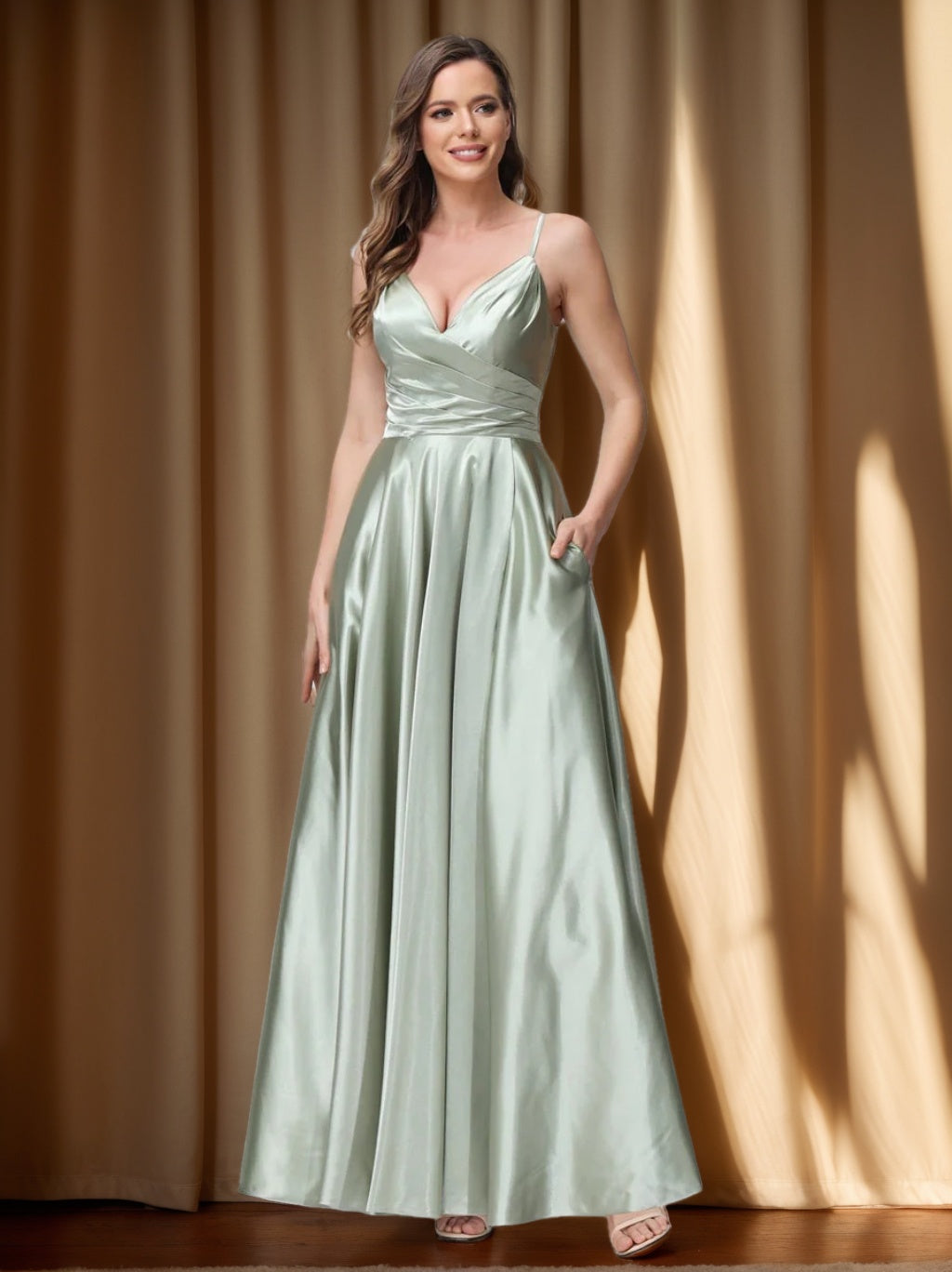 Ligne A/Princesse Col en V Sans Manches Longueur de La Cheville Satin de Soie Bridemaid Robes avec Poches & Côté Divisé