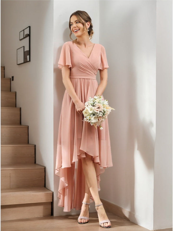 Ligne A/Princesse Col en V Manches Courtes Asymétrique Mousseline Robes de Demoiselle d'Honneur avec Ruché