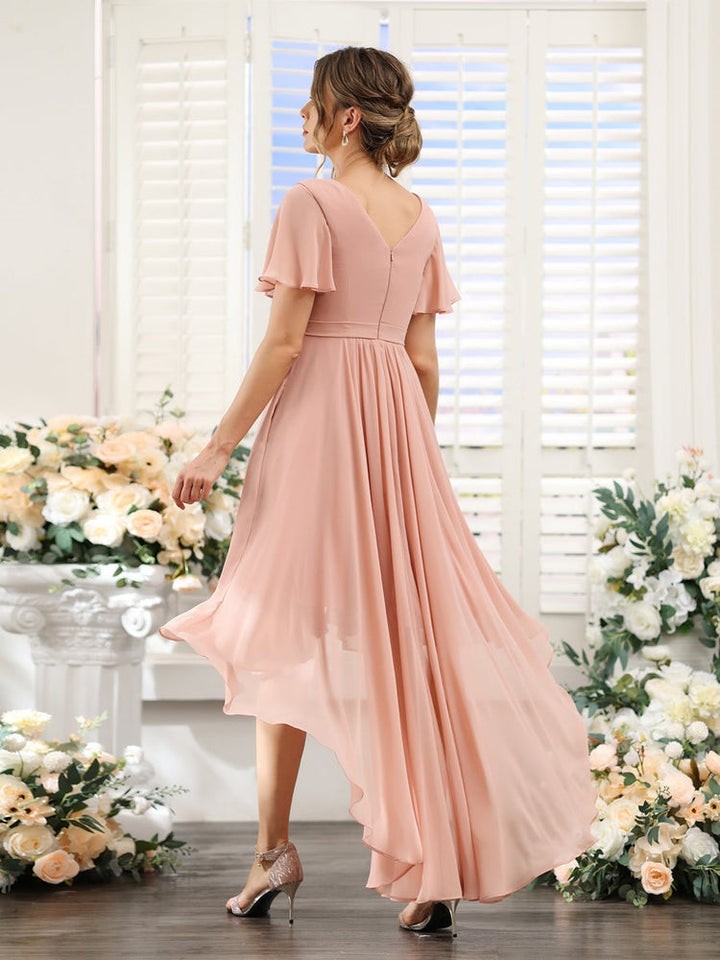 Ligne A/Princesse Col en V Manches Courtes Asymétrique Mousseline Robes de Demoiselle d'Honneur avec Ruché